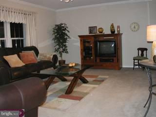 335 Newgate Road Langhorne, PA 19047 - Photo 4 of 6 Gallery Image 4