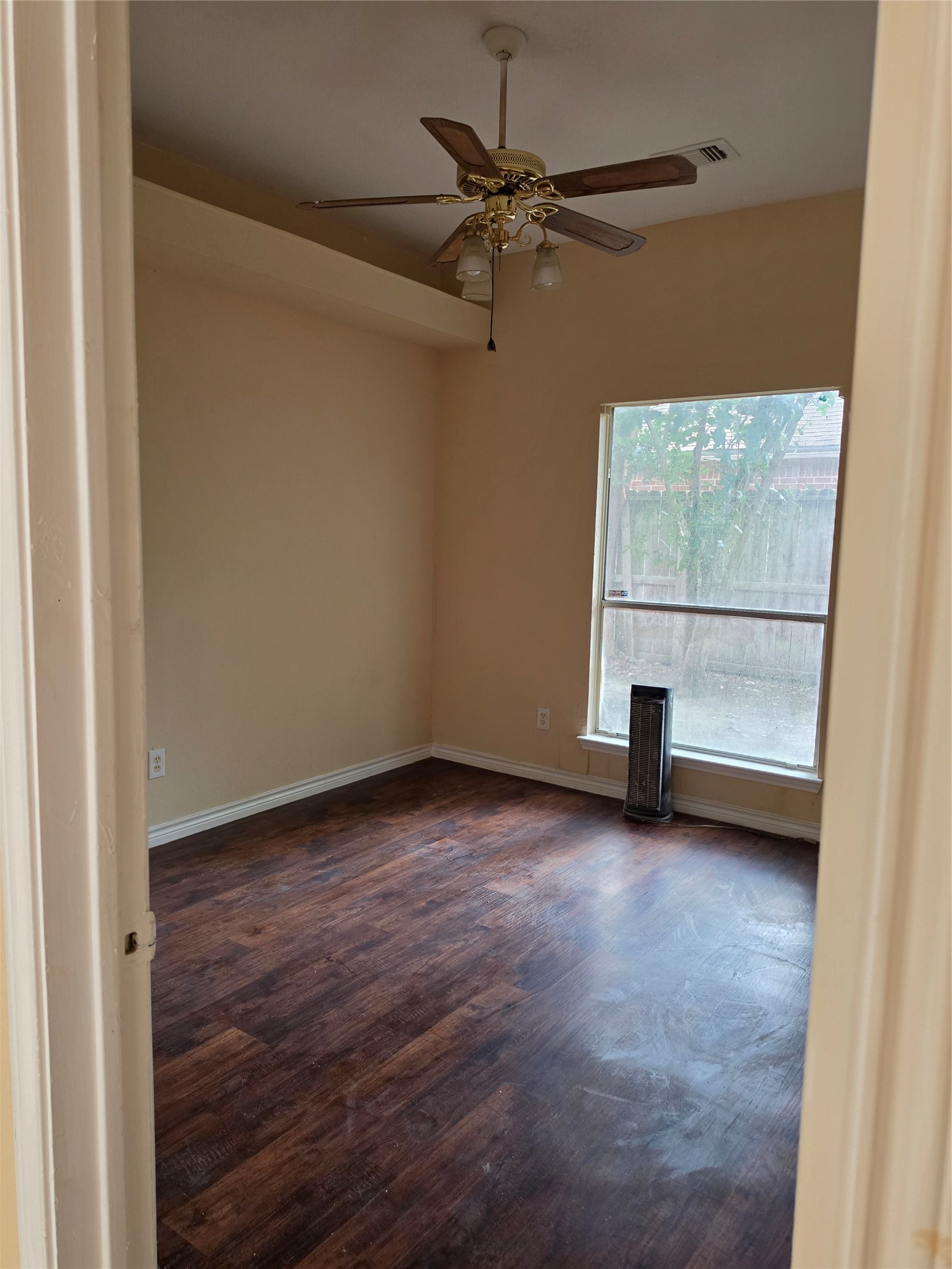 10122 Reedwood Lane Houston, TX 77036 - Photo 15 of 21 Gallery Image 15