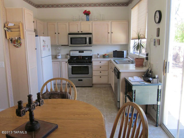 7614 West Amber Ridge Way Tucson, AZ 85743 - Photo 4 of 27
