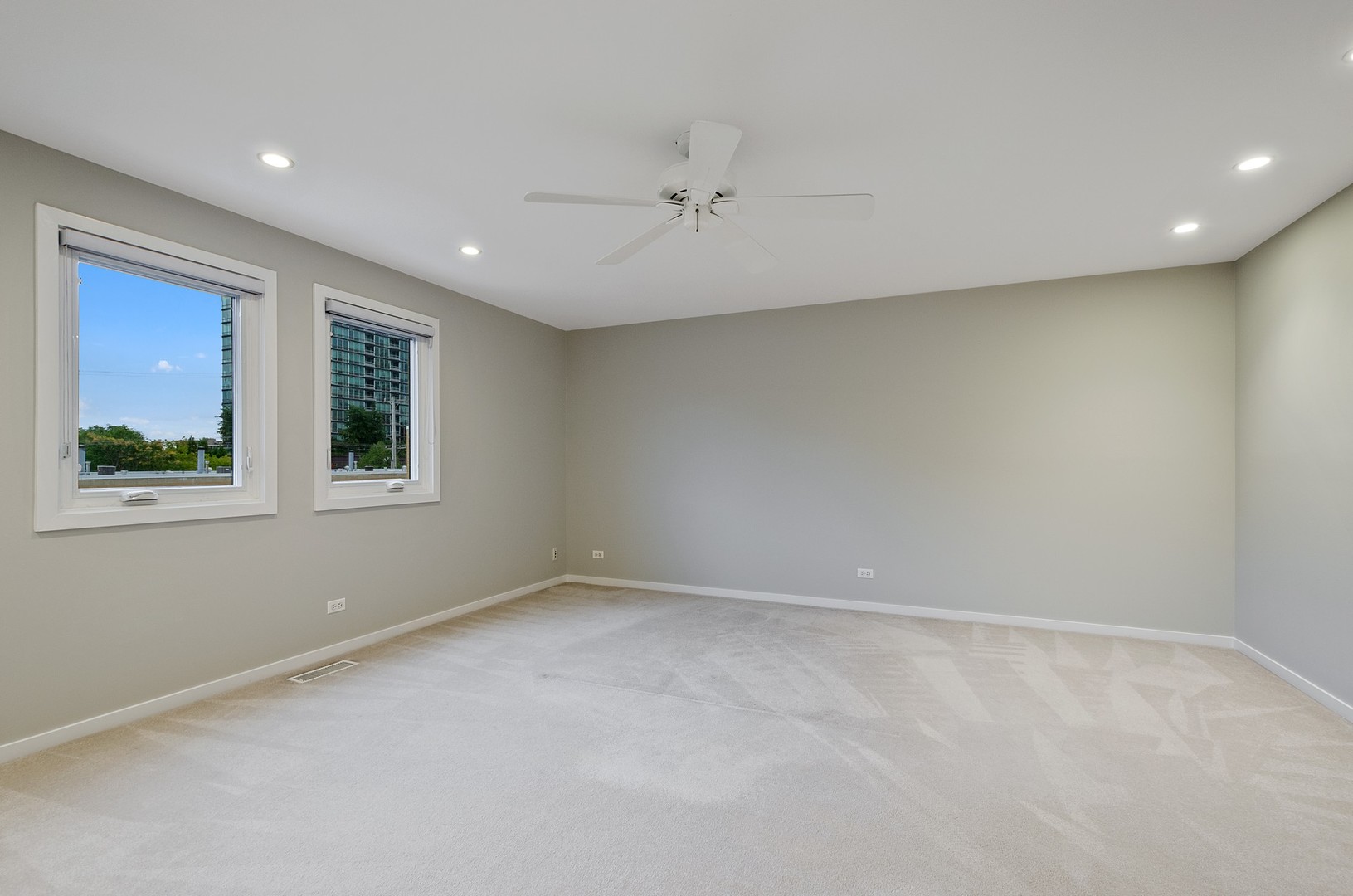 1889 Maple Avenue, Unit W8 Evanston, IL 60201 - Photo 17 of 41