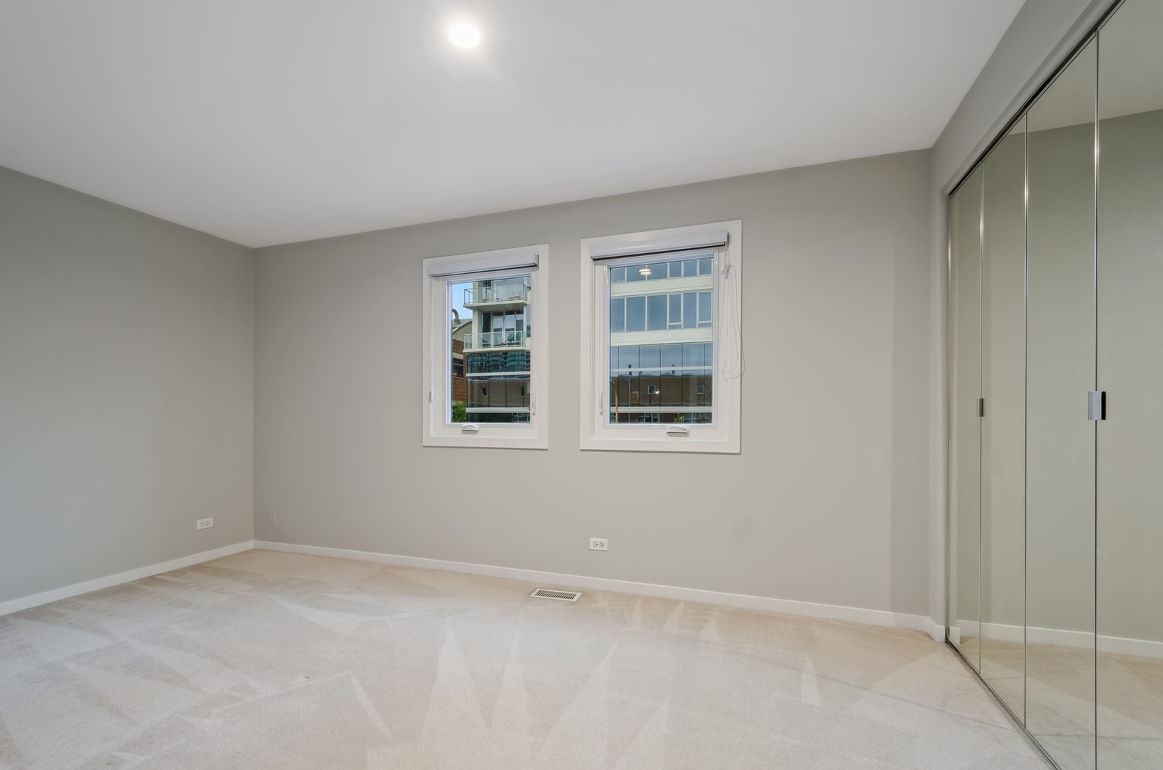 1889 Maple Avenue, Unit W8 Evanston, IL 60201 - Photo 25 of 41