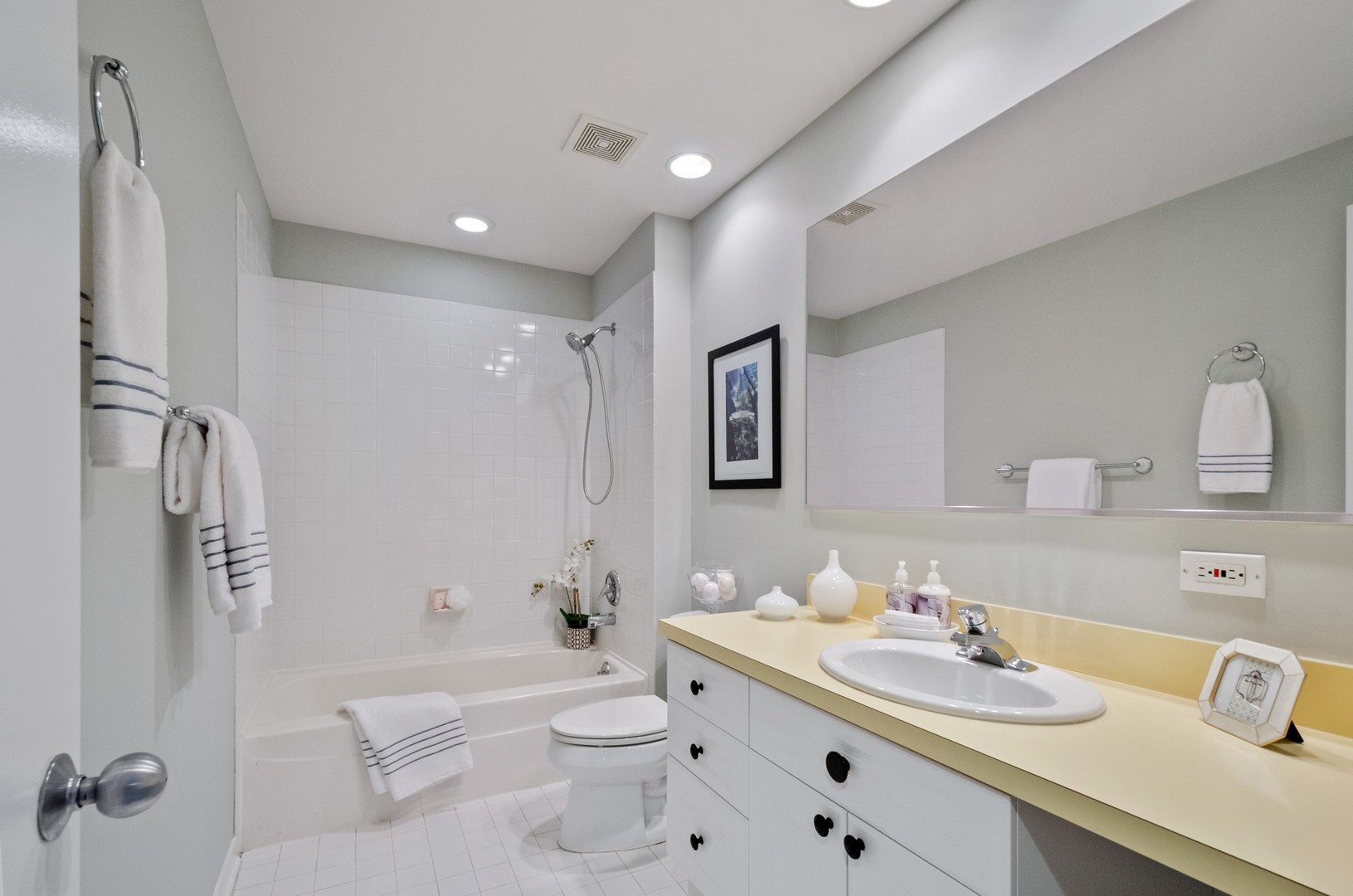 1889 Maple Avenue, Unit W8 Evanston, IL 60201 - Photo 28 of 41