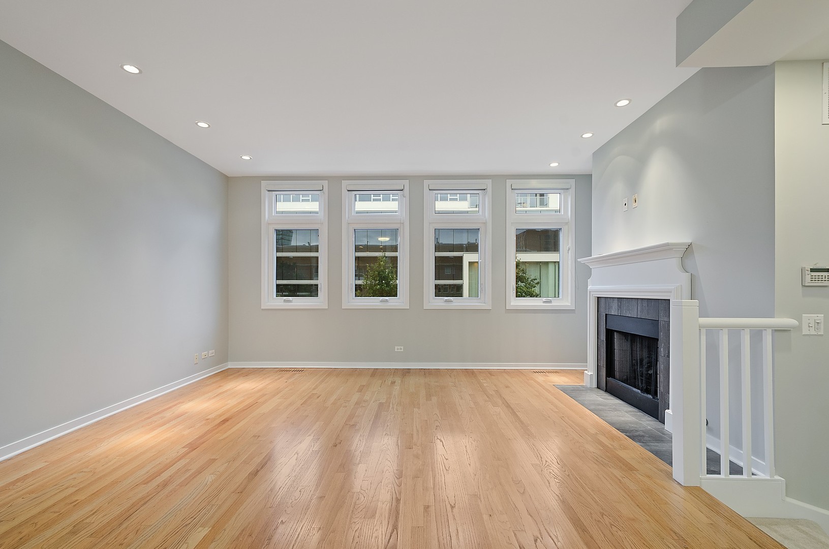 1889 Maple Avenue, Unit W8 Evanston, IL 60201 - Photo 4 of 41