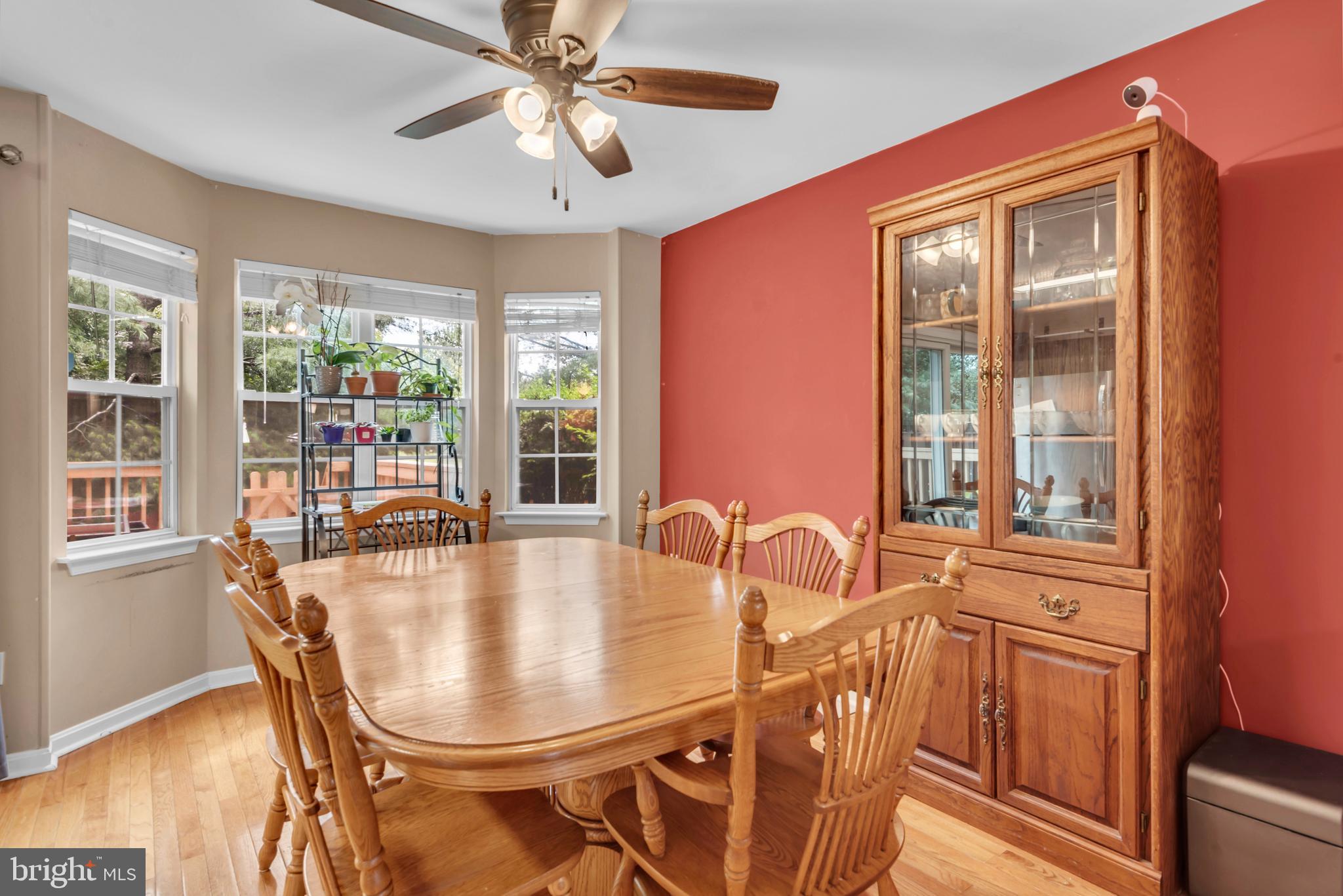 9203 Ridgefield Circle Frederick, MD 21701 - Photo 11 of 33 Huge table space