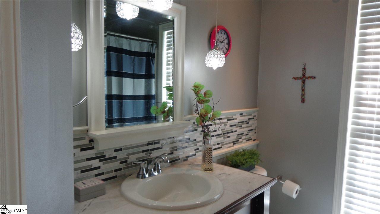 320 Canvasback Way Easley, SC 29642 - Photo 4 of 20 Gallery Image 4