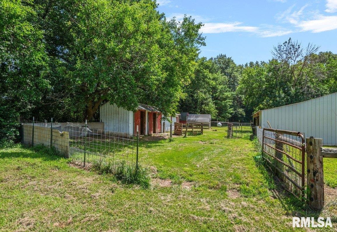 9127 East Loami Road Loami, IL 62661 - Photo 39 of 53