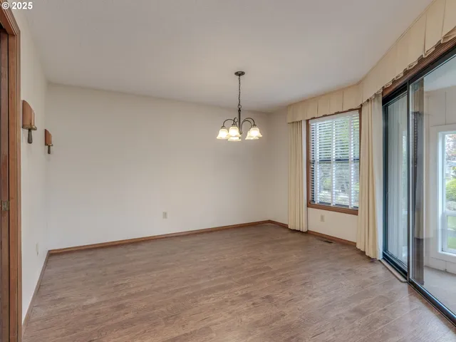 $500,000 | 2328 Northeast 156th Place, Portland, OR 97230