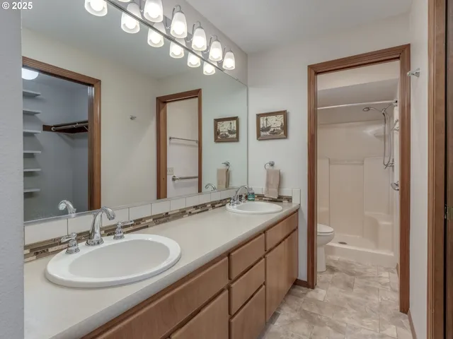 $500,000 | 2328 Northeast 156th Place, Portland, OR 97230