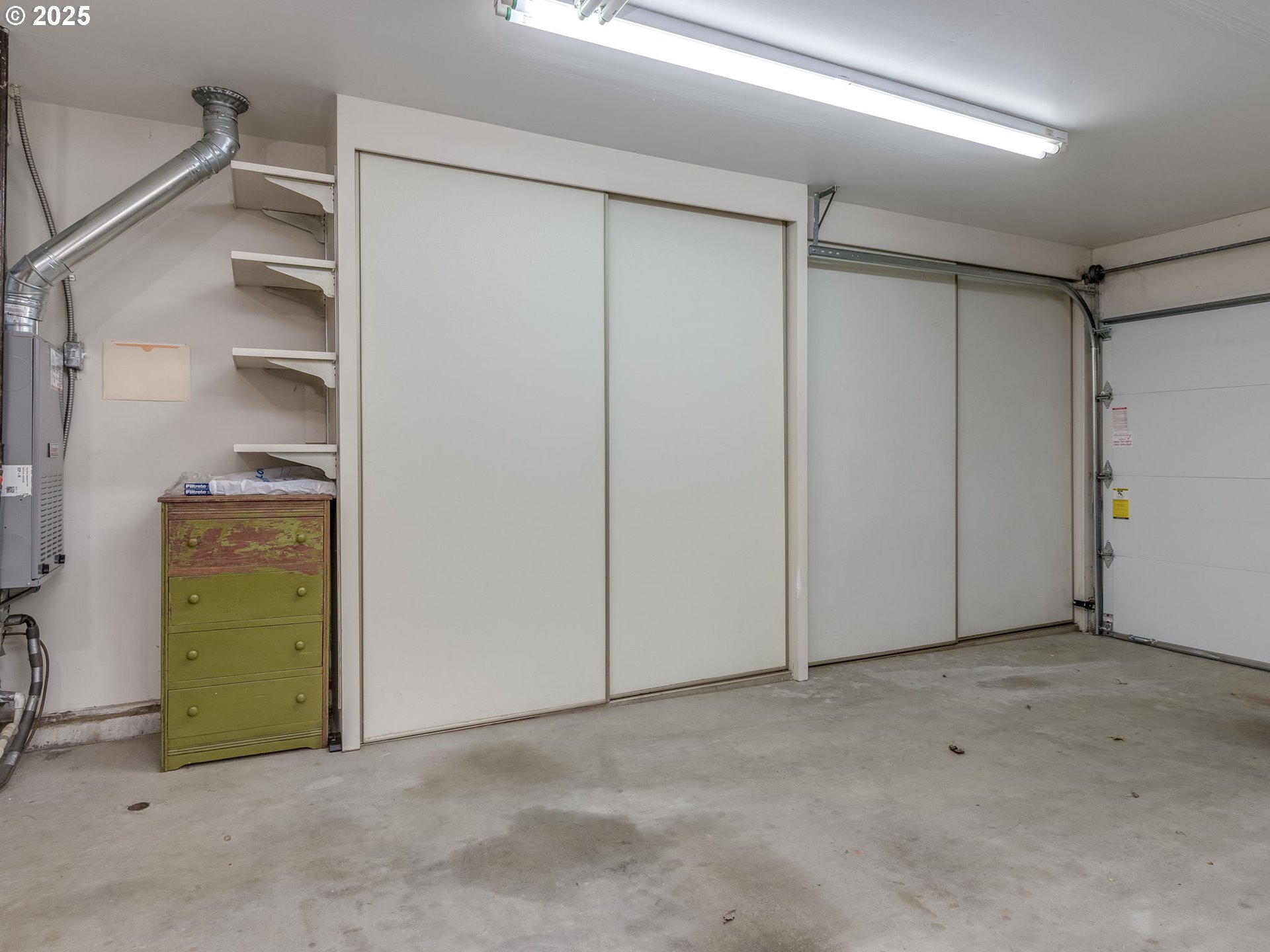 2328 Northeast 156th Place Portland, OR 97230 - Photo 33 of 41 a view of an empty room