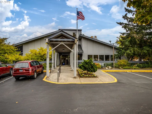 $500,000 | 2328 Northeast 156th Place, Portland, OR 97230