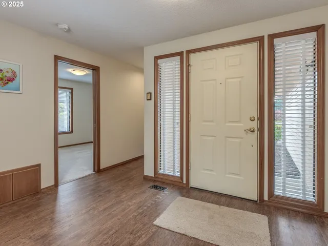 $500,000 | 2328 Northeast 156th Place, Portland, OR 97230