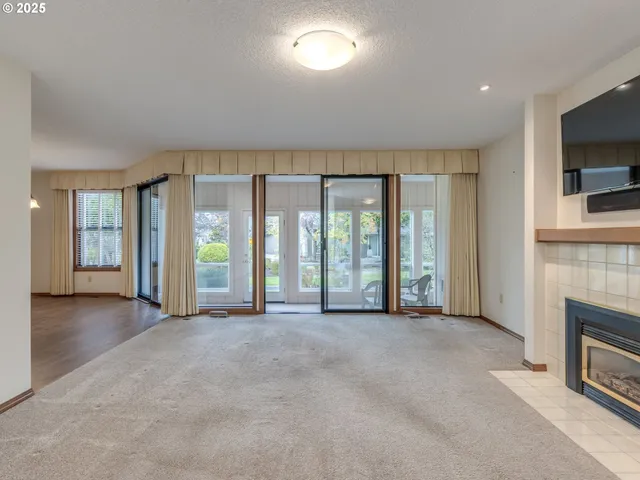 $500,000 | 2328 Northeast 156th Place, Portland, OR 97230