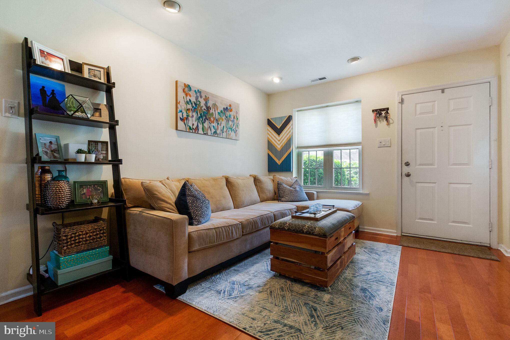 315 Ripka Street, Unit P Philadelphia, PA 19128 - Photo 2 of 15 Living Room