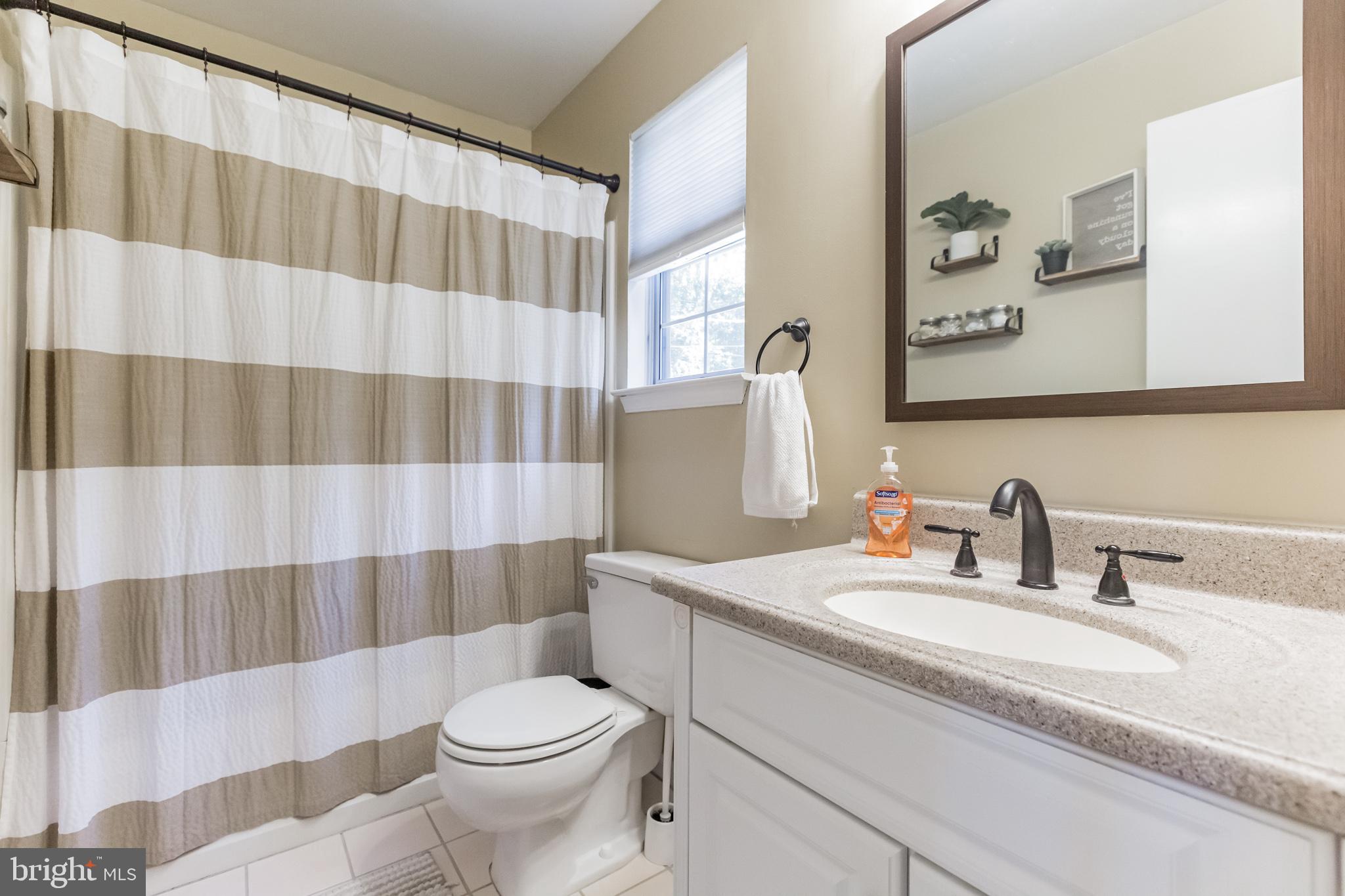 315 Ripka Street, Unit P Philadelphia, PA 19128 - Photo 14 of 15 Full Bath