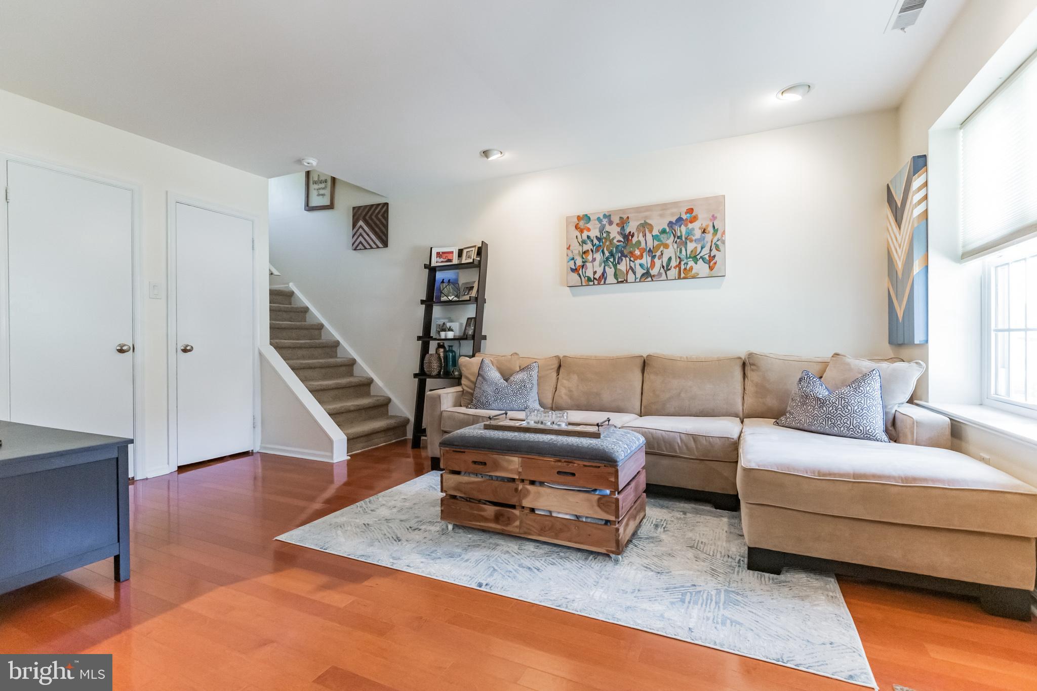 315 Ripka Street, Unit P Philadelphia, PA 19128 - Photo 3 of 15 Living Room