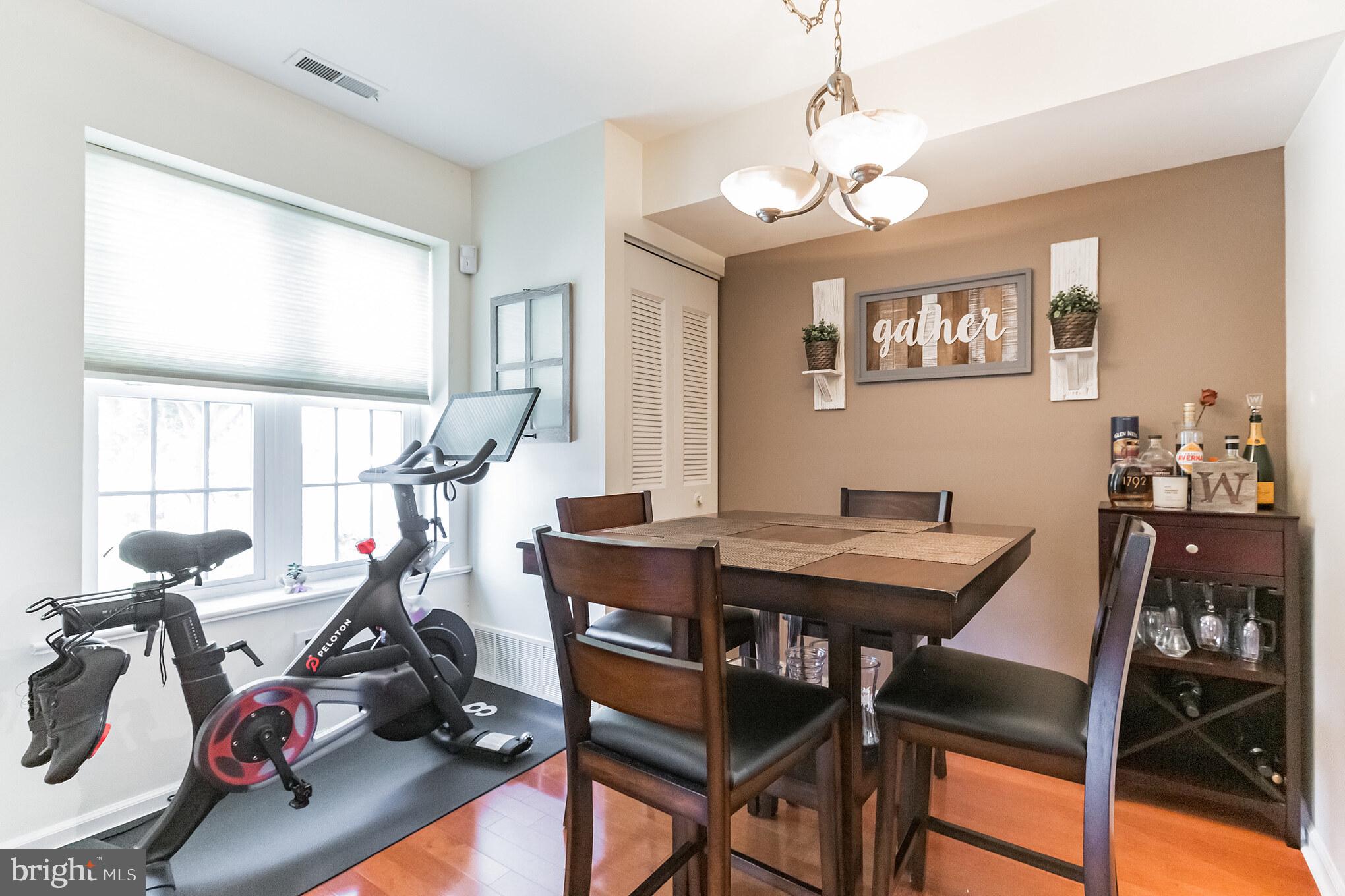 315 Ripka Street, Unit P Philadelphia, PA 19128 - Photo 6 of 15 Dining Area