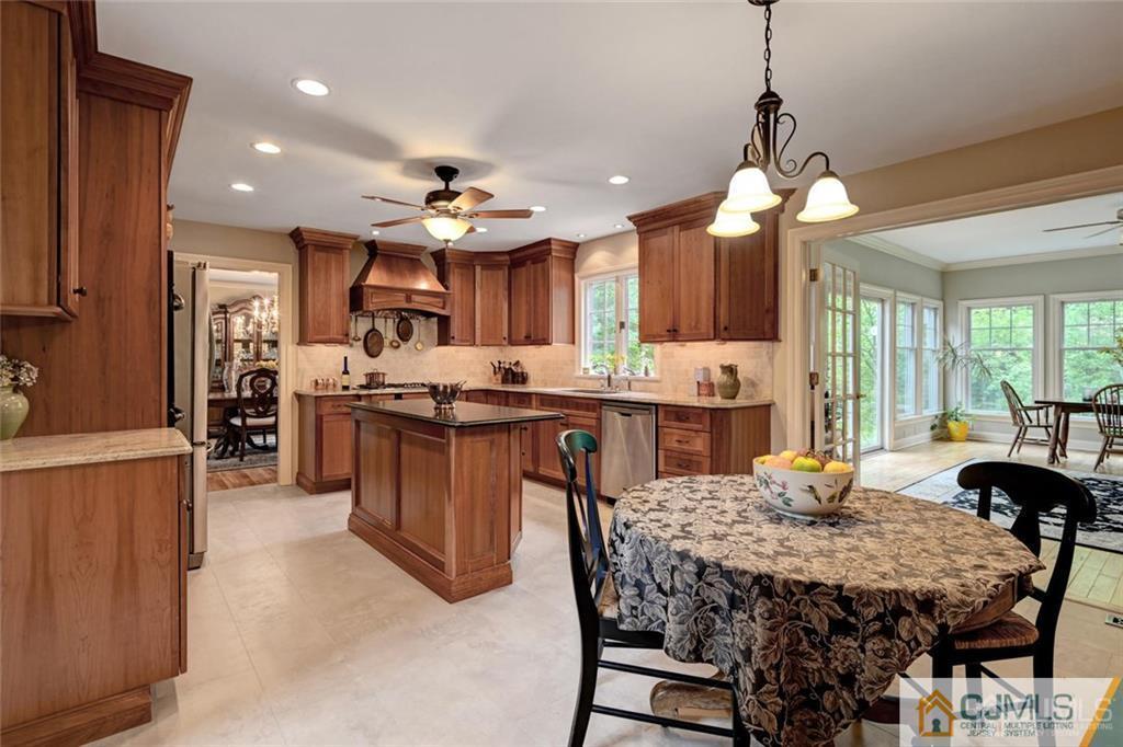 301 Dunhams Corner Road East Brunswick, NJ 08816 - Photo 7 of 25 Gallery Image 7