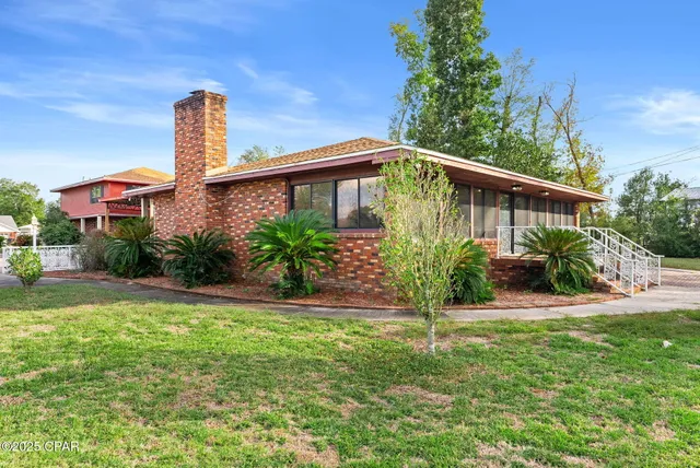 $499,999 | 8009 Highpoint Road, Panama City, FL 32404