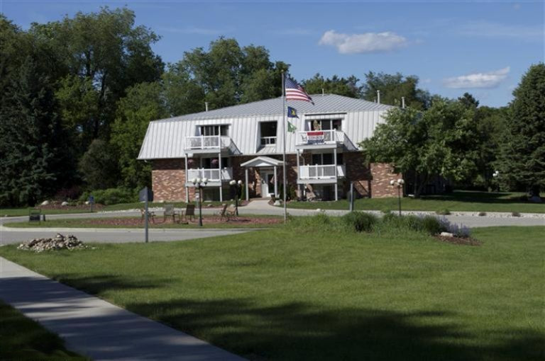 6710 Cascade Road Southeast, Unit A01 Grand Rapids, MI 49546 - Photo 1 of 19 Primary Photo