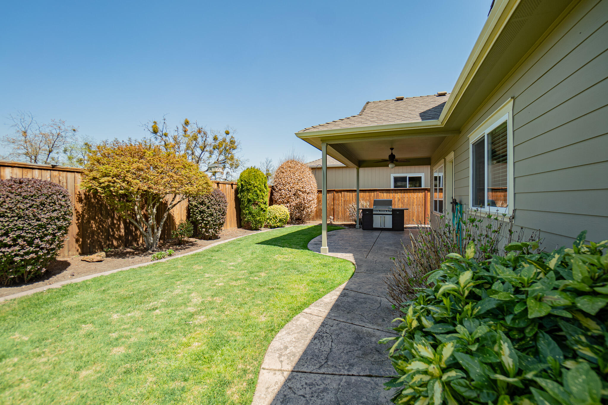 2329 Rabun Way Central Point, OR 97502 - Photo 38 of 40 DSC04500-HDR