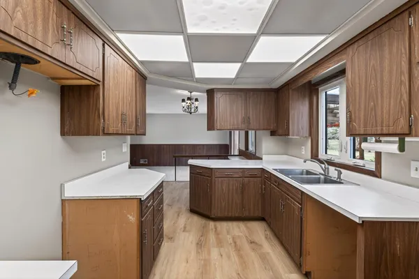 $320,000 | 2009 Wheeler Street North, Roseville, MN 55113