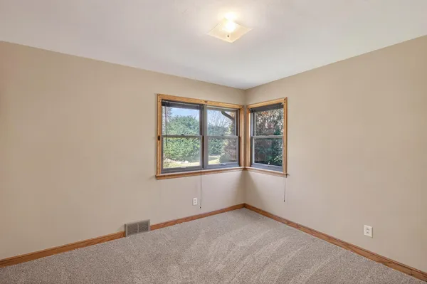 $320,000 | 2009 Wheeler Street North, Roseville, MN 55113