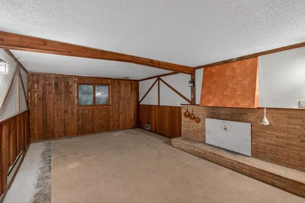 $320,000 | 2009 Wheeler Street North, Roseville, MN 55113