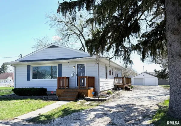 $179,900 | 516 East South Street, Knoxville, IL 61448