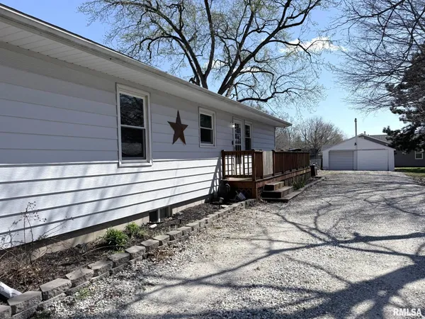 $179,900 | 516 East South Street, Knoxville, IL 61448