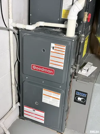 $179,900 | 516 East South Street, Knoxville, IL 61448