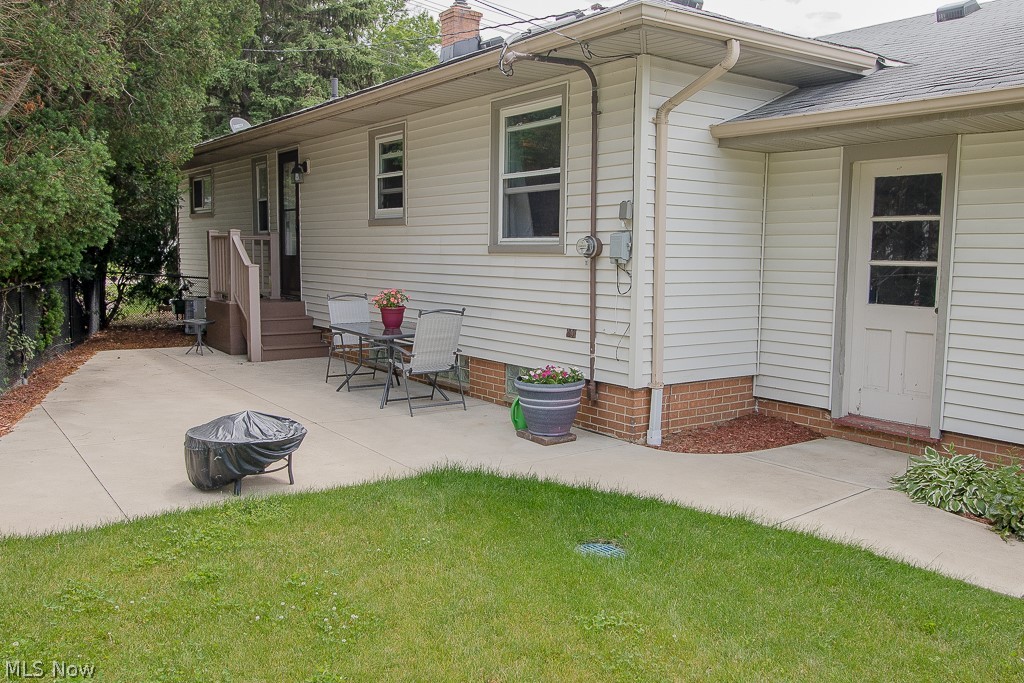 30425 Vineyard Road Willowick, OH 44095 - Photo 21 of 22 The patio is another great place to entertain and unwind!
