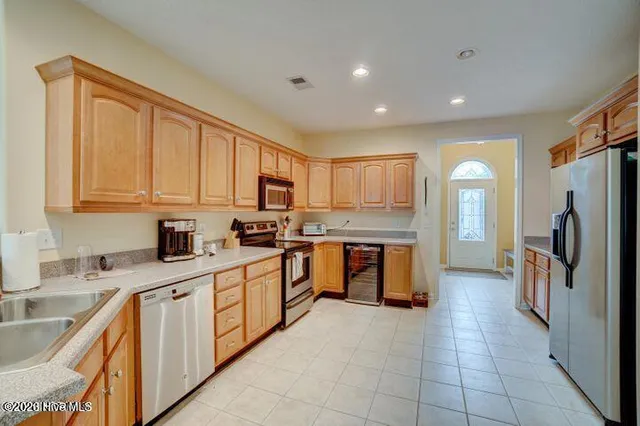 $2,400 | 106 Ravennaside Drive Northwest, Calabash, NC 28467