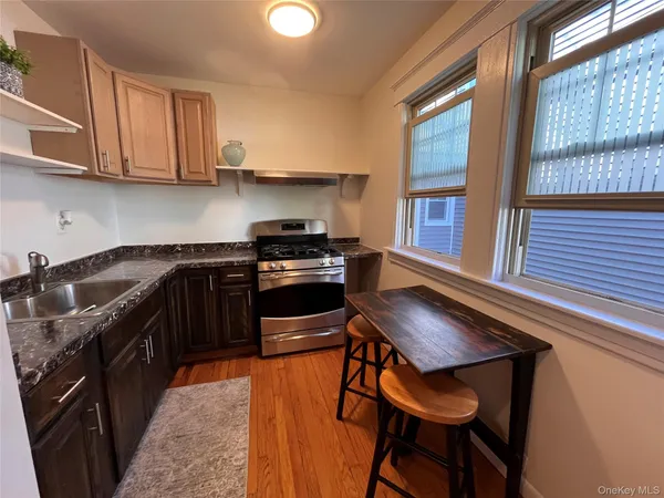 $1,600 | 66 Worrall Avenue, Unit 2, Poughkeepsie, NY 12603