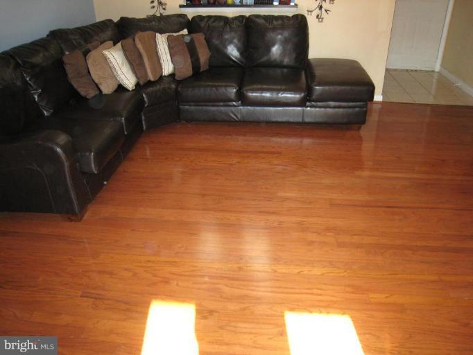 1012 Spring Valley Court, Unit 1012 Fort Washington, MD 20744 - Photo 2 of 13 Living Room