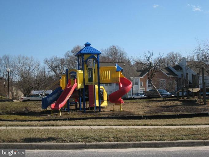 1012 Spring Valley Court, Unit 1012 Fort Washington, MD 20744 - Photo 5 of 13 Community Amenities 1