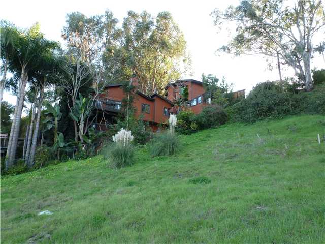 1265 Saxony Road Encinitas, CA 92024 - Photo 5 of 17