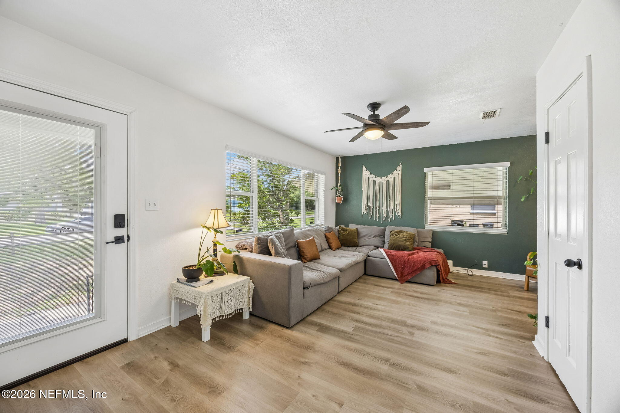 5342 Sharon Terrace Jacksonville, FL 32207 - Photo 10 of 29 9-web-or-mls-5342 Sharon Terrace-9