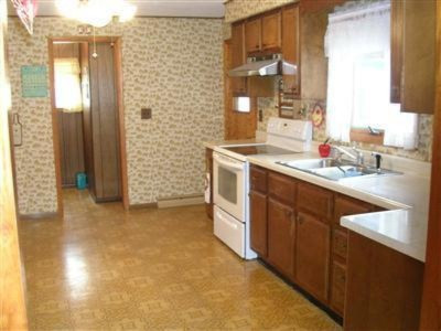 7546 West Martin Road Three Oaks, MI 49128 - Photo 7 of 14 KItchen