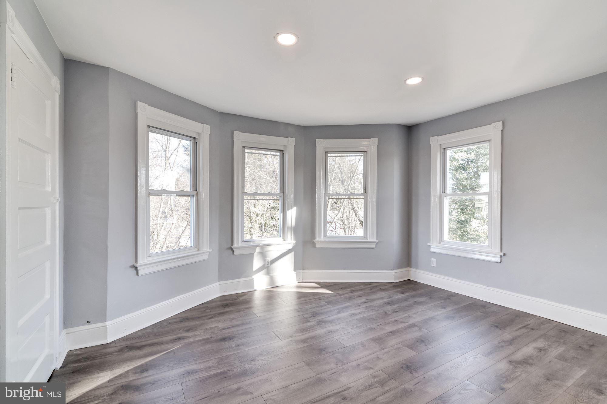 914 Columbus Road Burlington, NJ 08016 - Photo 8 of 46 Gallery Image 8