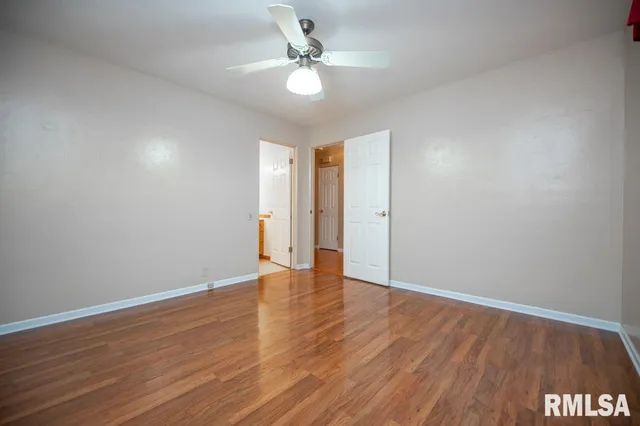 $164,900 | 2447 Centennial Drive, Washington, IL 61571