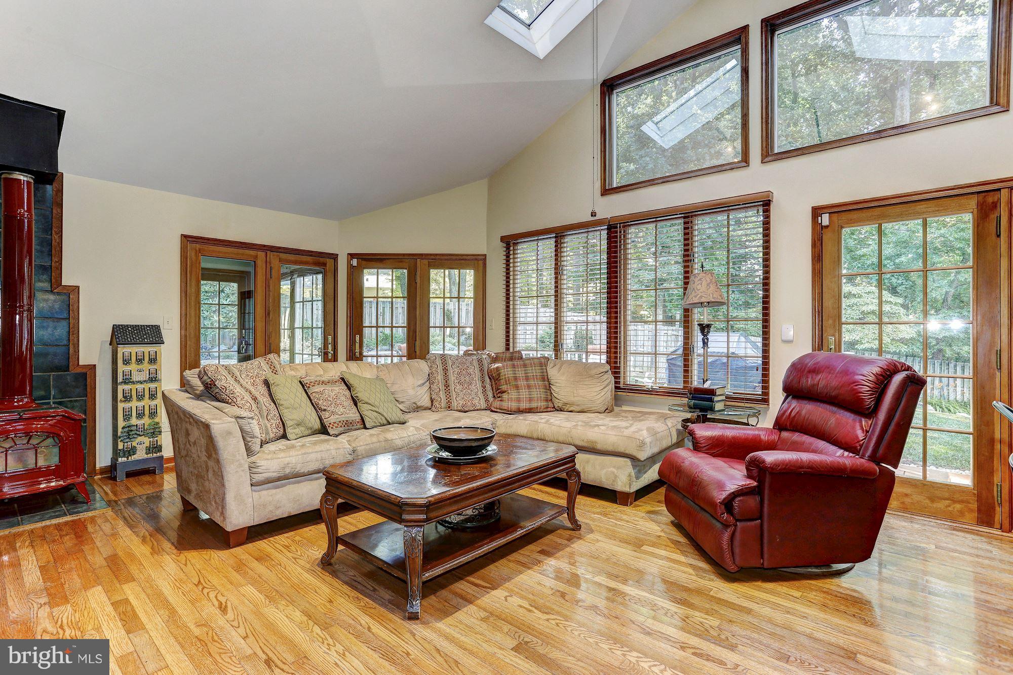 8509 High Ridge Road Ellicott City, MD 21043 - Photo 11 of 30 Family Room