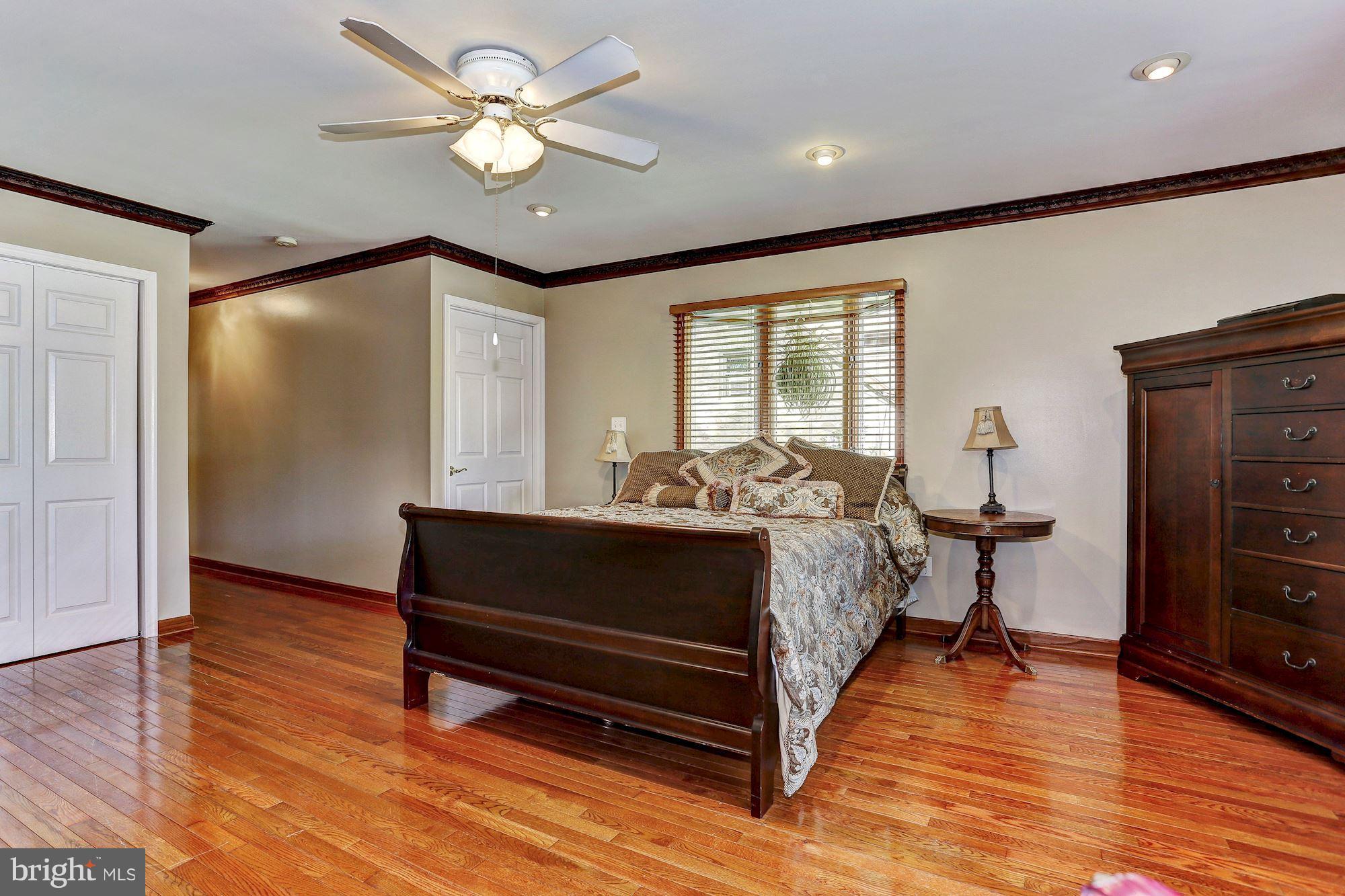 8509 High Ridge Road Ellicott City, MD 21043 - Photo 15 of 30 Master Suite
