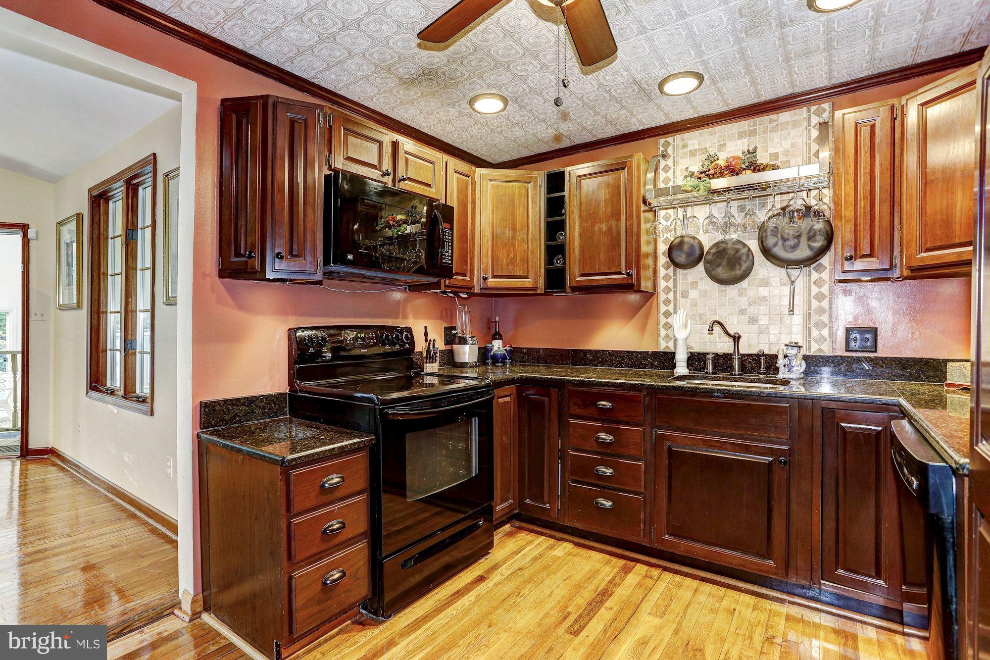 8509 High Ridge Road Ellicott City, MD 21043 - Photo 7 of 30 Kitchen