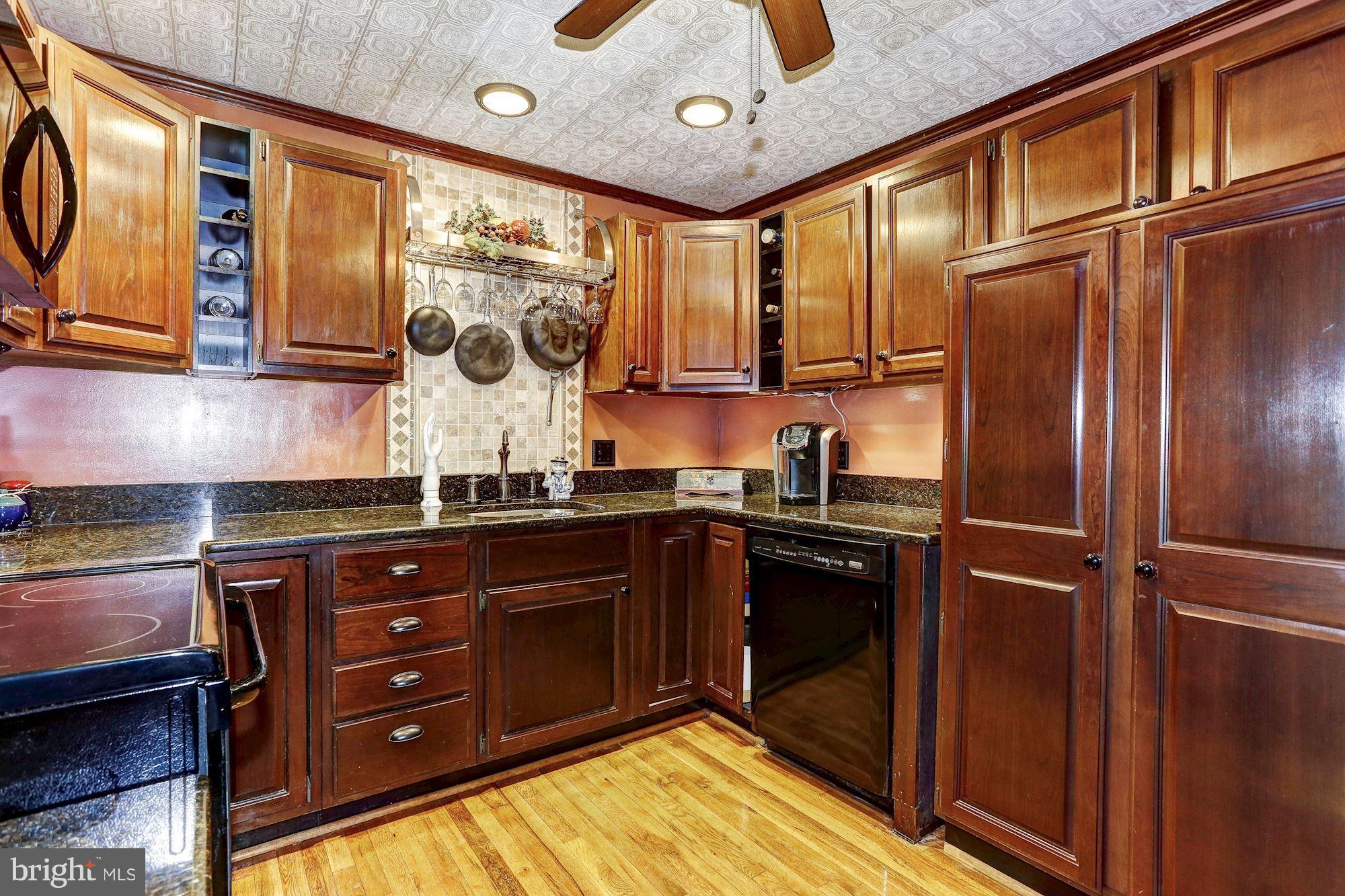 8509 High Ridge Road Ellicott City, MD 21043 - Photo 8 of 30 Kitchen