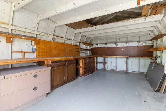 a view of a storage & utility room