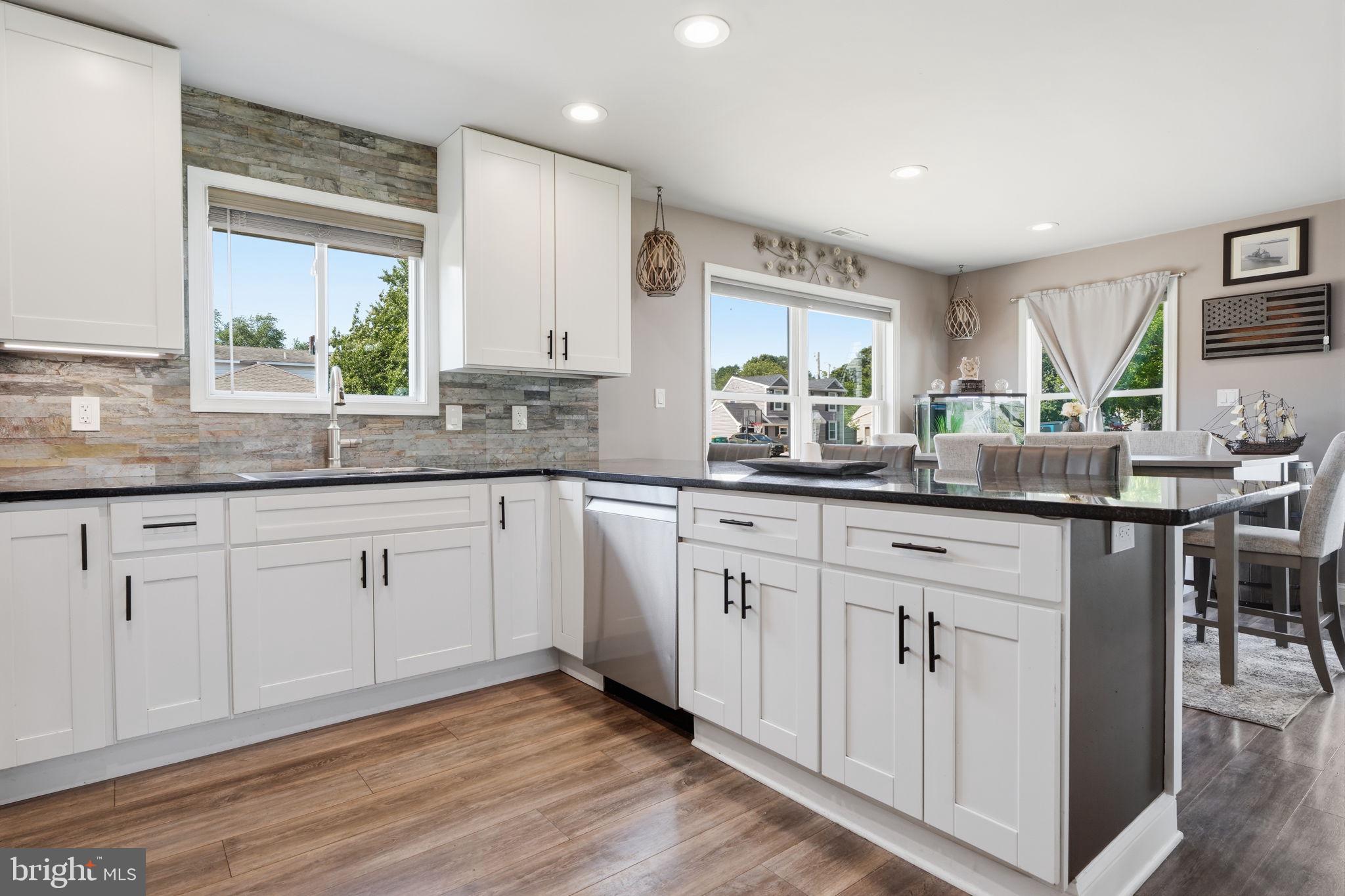 24 Idolstone Road Levittown, PA 19057 - Photo 5 of 44