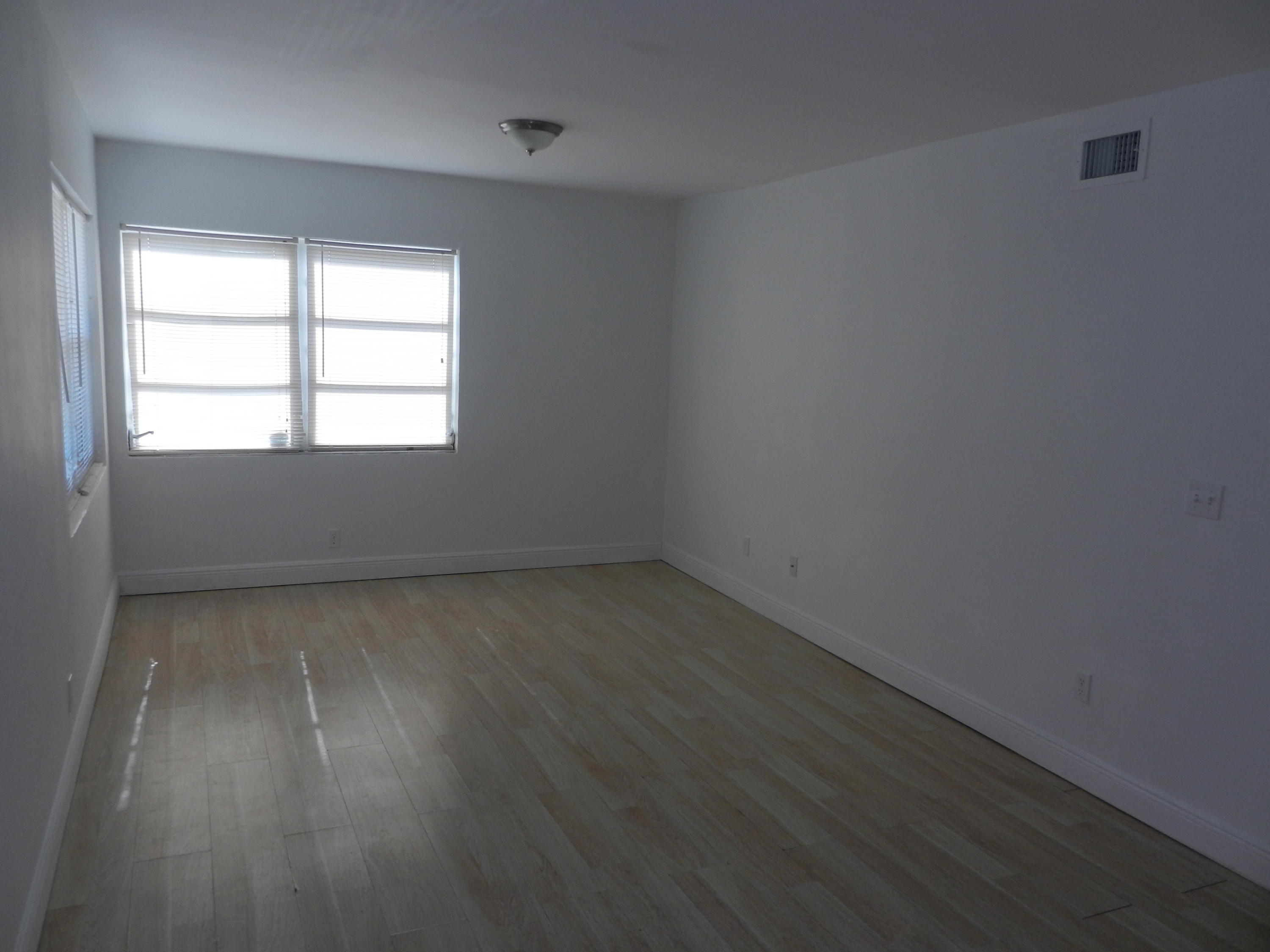 3740 Avenue South Riviera Beach, FL 33404 - Photo 11 of 11 DSCN8735