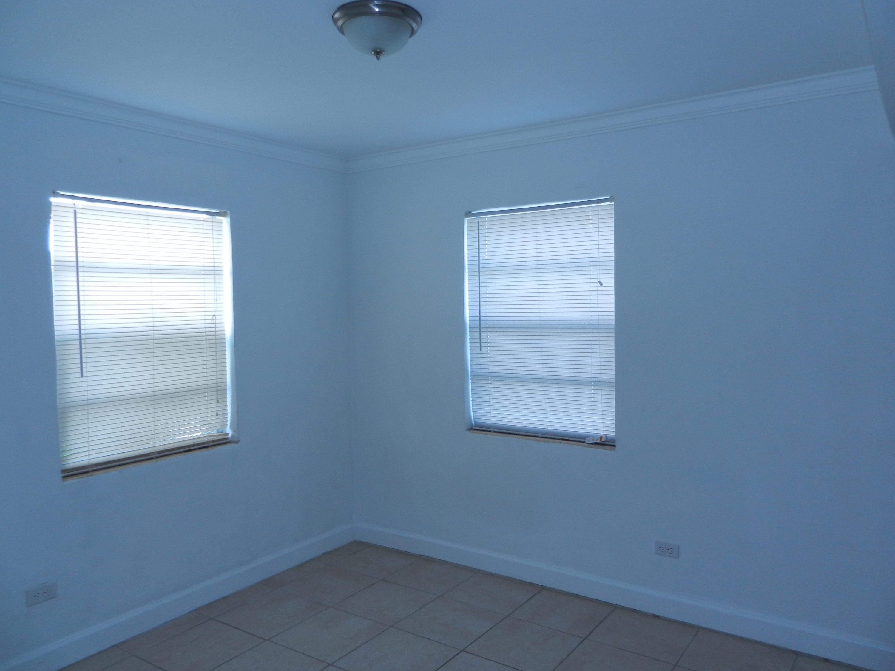 3740 Avenue South Riviera Beach, FL 33404 - Photo 3 of 11 DSCN8745