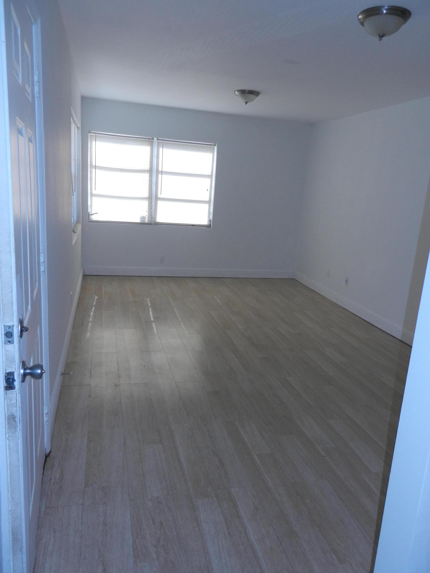 3740 Avenue South Riviera Beach, FL 33404 - Photo 10 of 11 DSCN8734