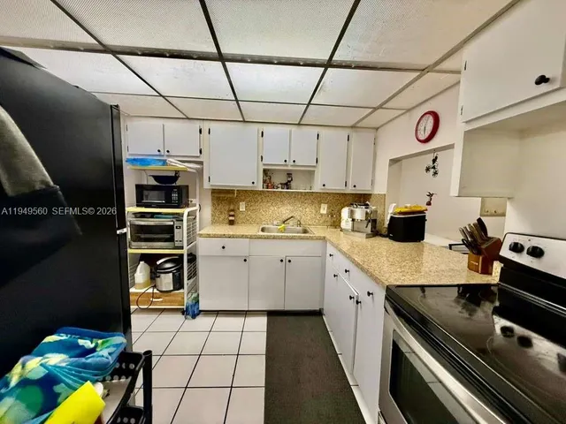 $1,580 | 303 Northeast 187th Street, Unit 725, Miami, FL 33179